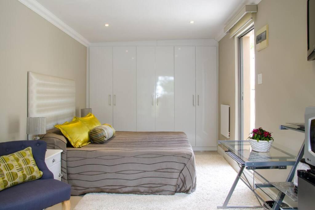 Апартаменты Echo Friendly Sunny Contemporary Garden Flat Кейптаун Экстерьер фото
